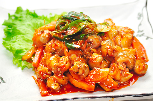 Bulot mariné à la sauce piquante
